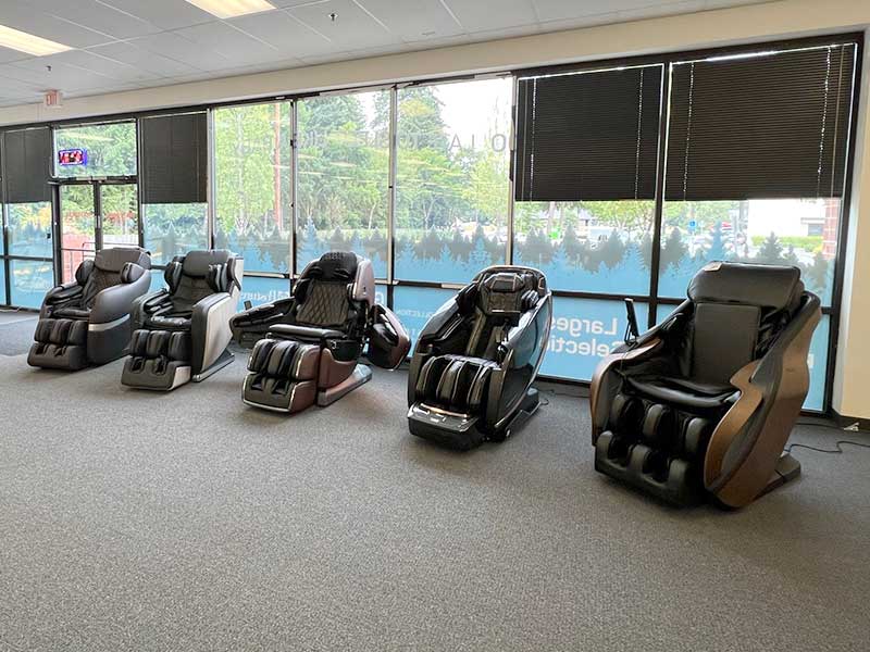5 massage chairs for sale in Tigard Oregon