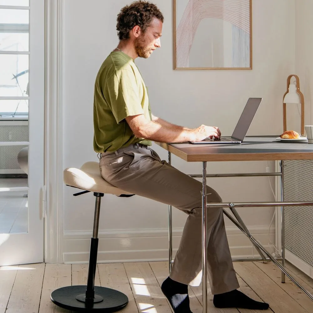 Varier-move-ergonomic-standing-office-chair-02 Varier Move Sit-Stand Stool