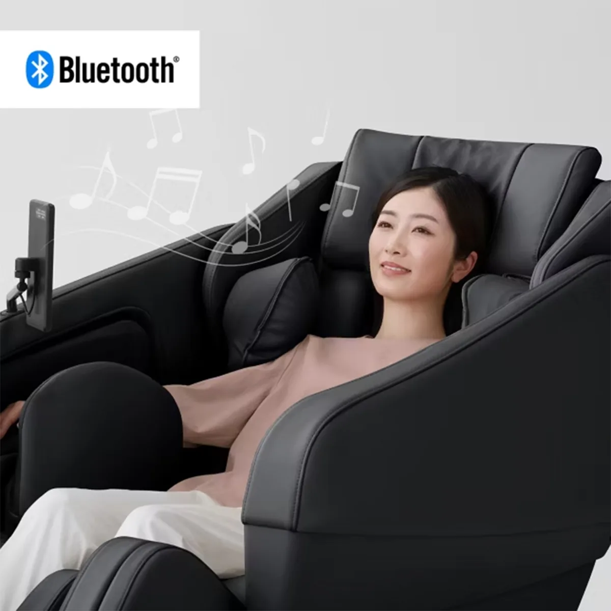 Panasonic MAN2 massage chair feature: Bluetooth® Audio Ambiance.